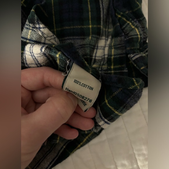 LL Bean Scotch Plaid Button Down Relaxed Fit Flannel - Picture 3 of 3